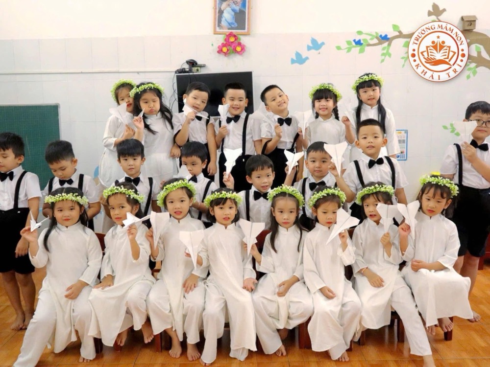 mầm non