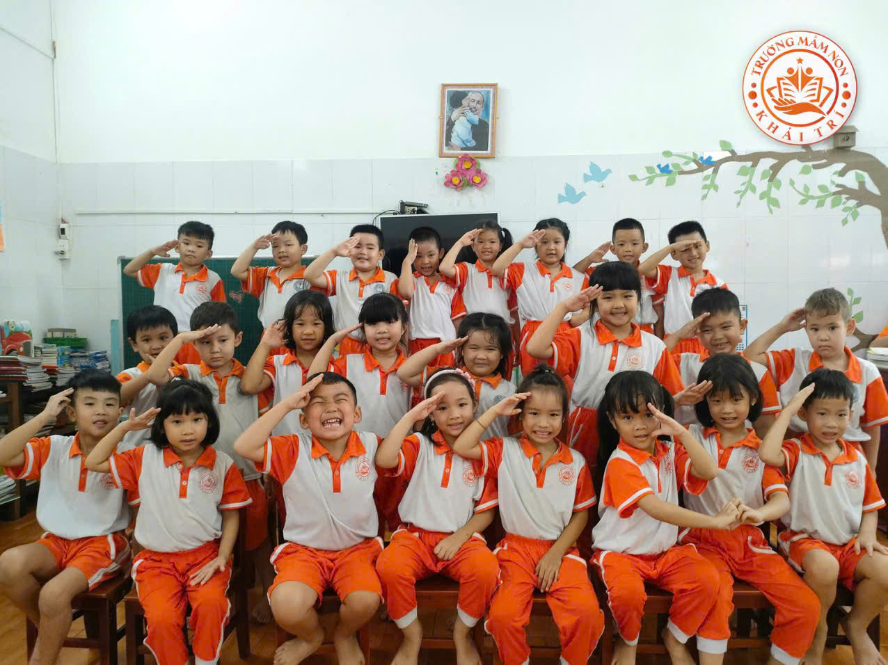 mầm non
